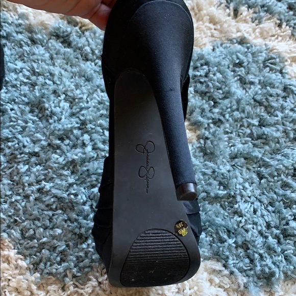 Jessica Simpson heels - Picture 3 of 5